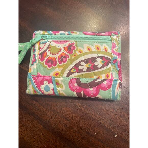 Vera Bradley Tutti Frutti Trifold Tri fold wallet multiple compartment compact - Picture 1 of 3